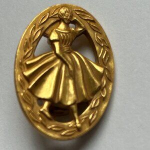 VTG 1950's Singer Young Stylemaker Contest Qualifier's Award Pin